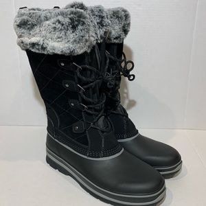 Ellie KHOMBU Ladies Winterboot. Available In Size 11. New, without Box.